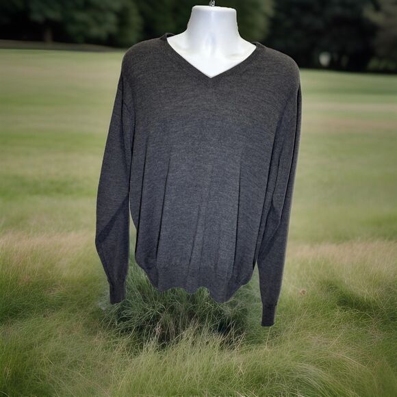 Peter Millar XL Mens Sweater Extra Fine Italian Merino Wool Gray Golf Base Layer - Picture 1 of 16